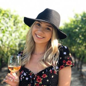 Meet your Posher, Amber